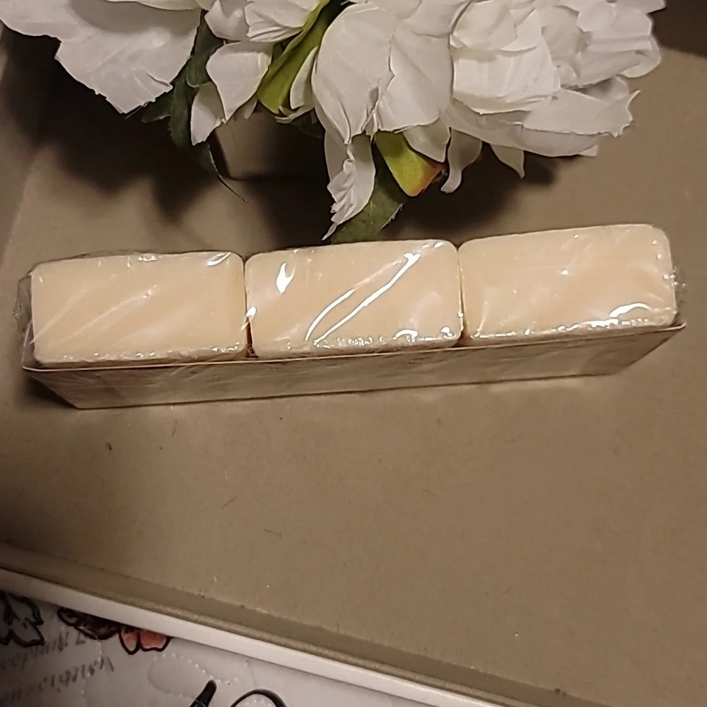 🍯Exfoliating Manuka Honey Bar Soap Trio Pack🍯
